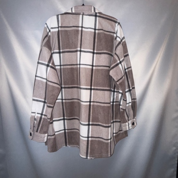 Plus Size Wilder Plaid Fleece Shacket - Picture 3 of 4